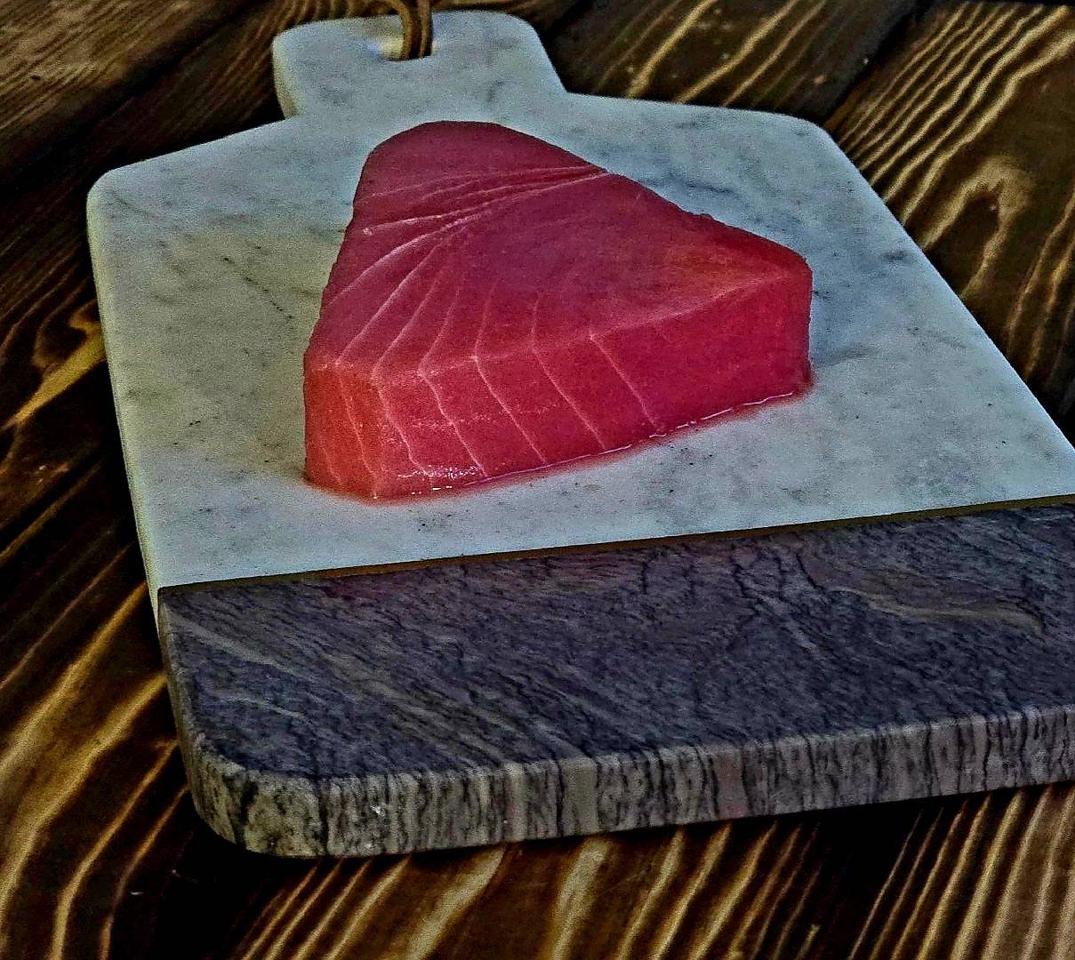 sushi ahi tuna steak